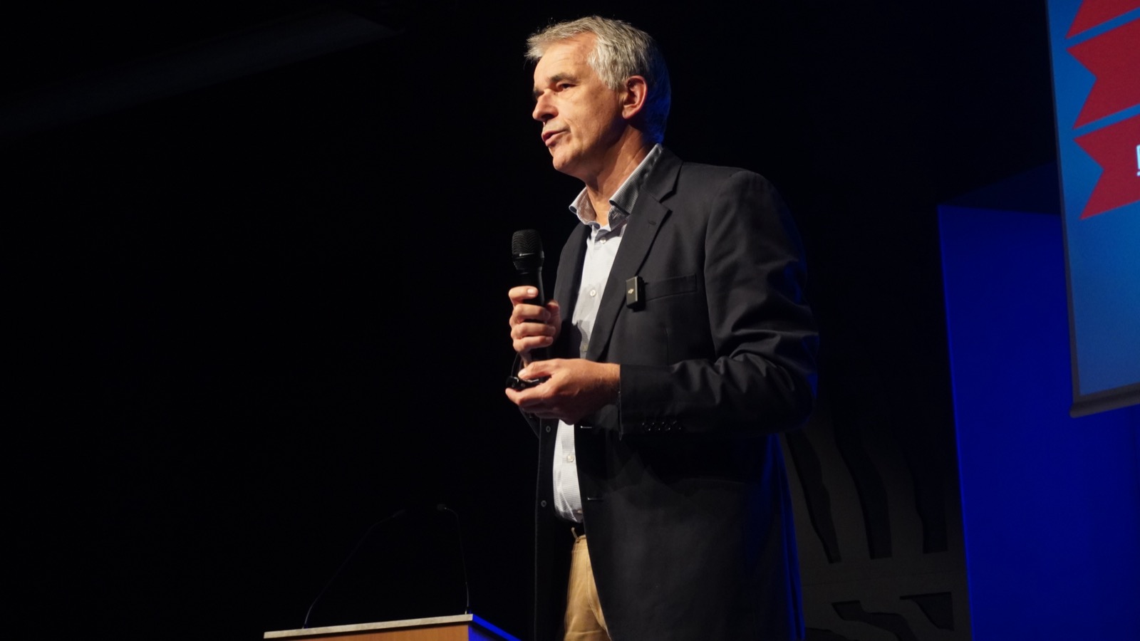 Conférence en amphithéâtre le jour du forum